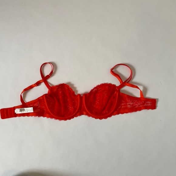 Chantelle Merci Demi Bra 32DD Orange /Red Sheer Lace Floral Underwire Worn 1x - Picture 9 of 10